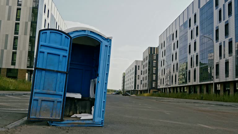 Best Portable Toilets for Parks and Recreation Areas  in Rialto, CA
